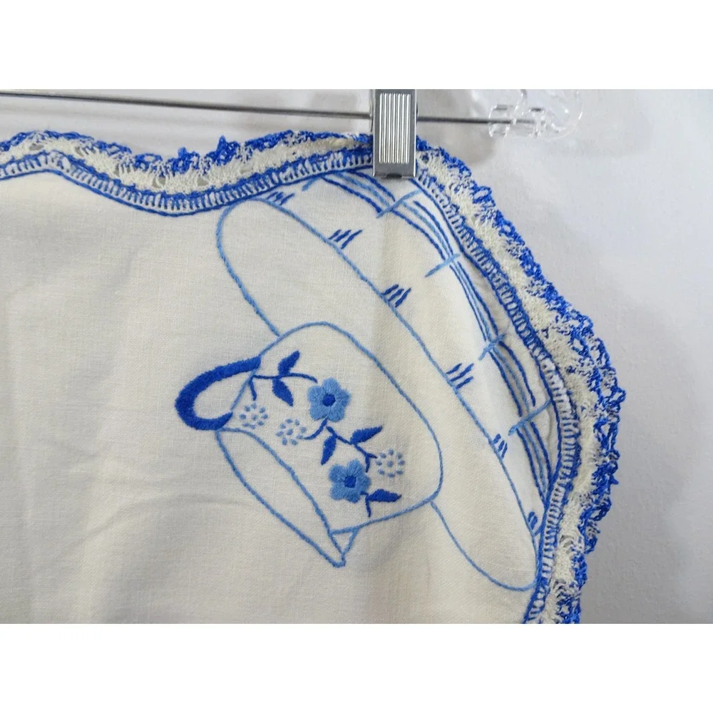 VTG White Linen Tablecloth Blue Teapot Floral Embroidery Crochet Trim Cottage